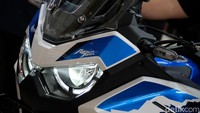 Model terbaru ini menggendong mesin SOHC kapasitas 1.084 cc 2 silinder 4 stroke berpendingin cairan.