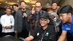 Momen Menhub Budi Karya Ceria Dibonceng Ojol