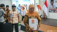 Meski pada gelaran sebelumnya tak mendukung kini PKS resmi berada di barisan Khofifah-Emil.  