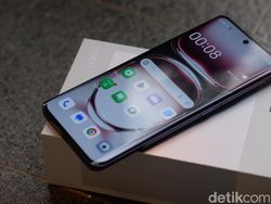 Unboxing Oppo Reno 12 5G: Calon HP Rp 7 Juta Bodi Tangguh