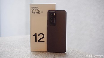 Smartphone ini mendapatkan sertifikasi performa premium bintang lima dari SGS yang menunjukan performa luar biasa dalam serangkaian uji ketat, termasuk ketahanan gores, ketahanan jatuh, ketahanan kompresi, penuaan, dan tahan air. Foto: Adi Fida Rahman/detikINET