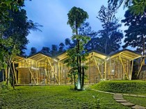 Rumah Bambu di Salatiga Bisa Jadi Insipirasi Hunian Adem dan Tanpa Sekat