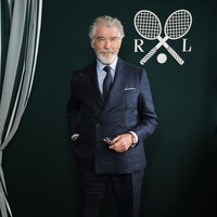 Pierce Brosnan jadi James Bond keenam dalam film franchise yang diadaptasi dari cerita karangan Ian Fleming. Jadi salah satu Bond paling ikonik dan legendaris setelah Sean Connery, Pierce dipercaya memegang peran tersebut untuk empat film, sejak 1995 hingga 2002. Foto: WireImage/Karwai Tang