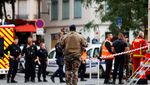 Polisi Berjaga Usai Insiden Mobil Tabrak Kafe di Paris