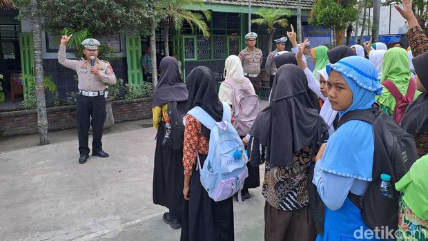 polres jombang MPLS