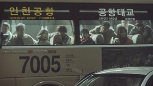Chaos di jalan raya menjadi salah satu pesona utama film Project Silence. Kamu bisa menyaksikan film ini di XXI. (Foto: dok. CJ ENM)