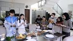 Momen Rossa Kulineran Bareng Rizky Langit Ramadhan yang Curi Perhatian
