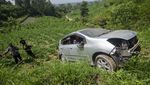 Sopir Tak Kuasai Medan, Ayla Terperosok ke Ladang di Boyolali