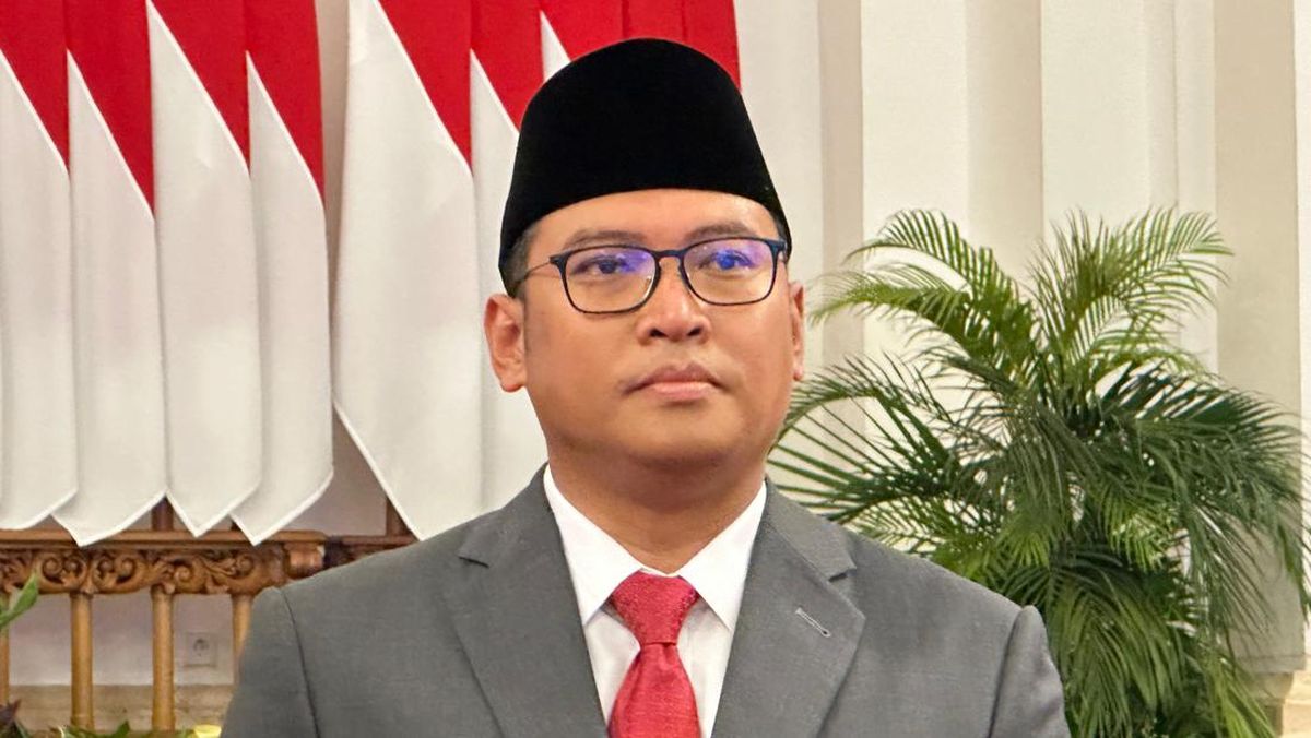 Svetlana Lobodaning yalangoch mushuki