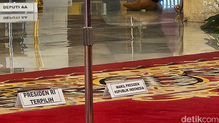 Tanda Presiden RI Terpilih untuk Prabowo, 18 Juli 2024. (Isal Mawardi/detikcom)