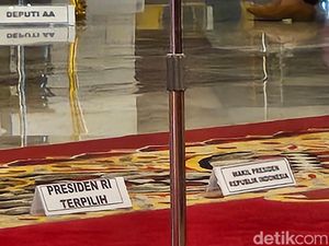 Penampakan Tanda PRESIDEN RI TERPILIH untuk Prabowo Saat Pelantikan Wamen