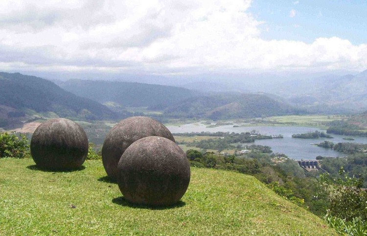 Tempat Misterius Namun Menawan