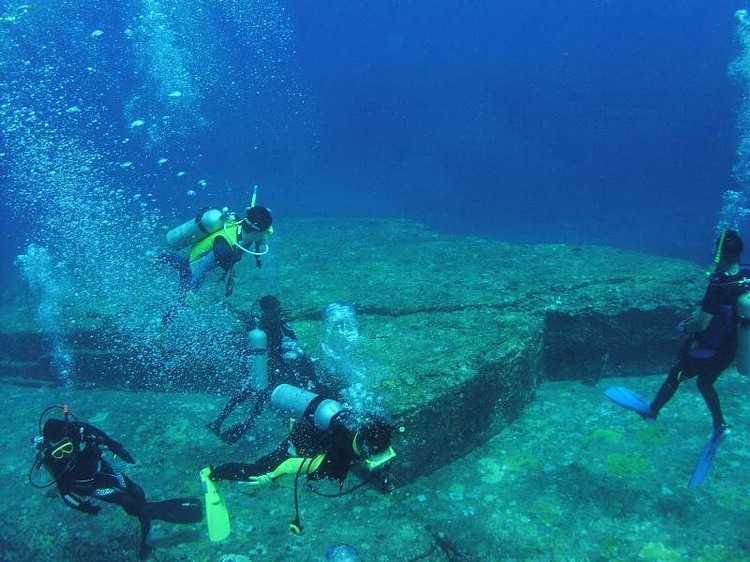 Tempat Misterius Namun Menawan