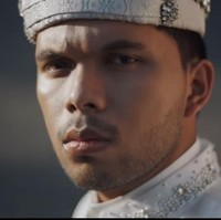 Di look berbeda, pasangan ini jua terlihat tampil mengenakan busana adat Minangkabau. Diketahui Minangkabau sendiri merupakan daerah asal dari Thariq Halilintar. Foto: Instagram/@thariqhalilintar