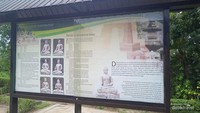 Papan penjelasan mengenai arca di candi Borobudur