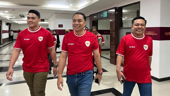 Walkot Eri Kompak Nobar Timnas di Piala AFF U-19 Bareng Ketua Golkar dan Gerindra Surabaya