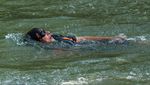 Walikota Paris Berenang di Sungai Seine, Buktikan Airnya Aman untuk Olimpiade