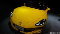 Mobil MG Cyberster ini masih didatangkan secara utuh dari China dan dijadwalkan dikirim ke konsumen Indonesia mulai bulan September 2024.  