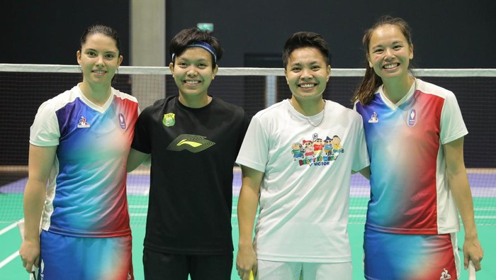Apriyani Rahayu/Siti Fadia Silva Ramadhanti terus mengasah diri jelang tampil di Olimpiade Paris 2024. Keduanya berlatih tanding dengan ganda Prancis.