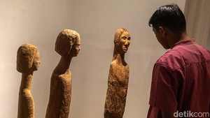 Karya seni itu dipamerkan di gedung A Galeri Nasional, Jakarta.