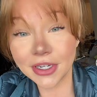 Dalam sebuah video TikTok, Krystn mengungkapkan bahwa setiap kali ia berbicara tentang trik yang digunakannya untuk menghilangkan kerutan, ia sering kali dikritik karena dianggap masih terlalu muda untuk membicarakan kerutan. Foto: Dok. TikTok Krystn Walmsley