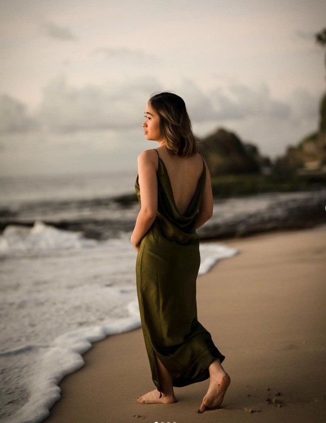 Unggahan Gritte itu pun langsung banjir doa dari para netizen. Sehat slalu itte dan keluarga, lancar sampai persalinan . Cantik, komentar salah seorang netizen. Sehat slalu ka itte SM baby nyaa, tambah netizen lain. Foto: Instagraam/@gritteagathaa