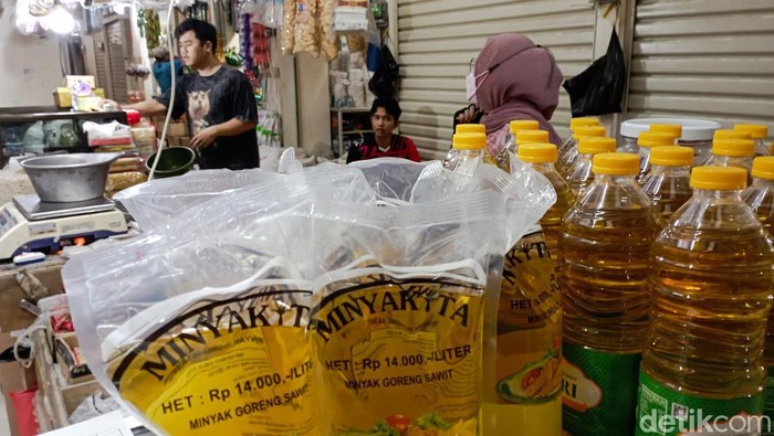 Harga MinyakKita di Kabupaten Bandung Barat mulai merangkak naik