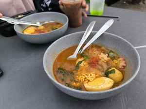 Viral Makan Seblak-Bakso Disebut Bisa Picu Anemia, Dokter Bilang Gini