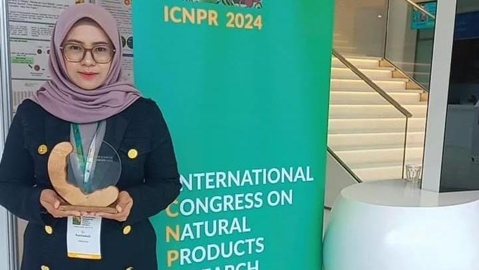 Ini Sri Fatmawati, dosen ITS yang menjadi peneliti perempuan Indonesia yang raih penghargaan Dr Willmar Schwabe Award.