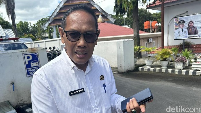 Kadisdikbud Parepare M Makmur.