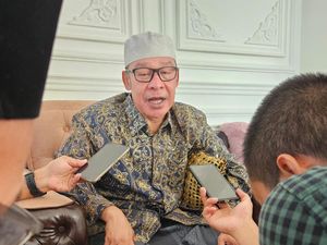 Pimpinan Ponpes Buntet Cirebon Kritik Pansus Haji DPR: Banyak Unsur Politisnya