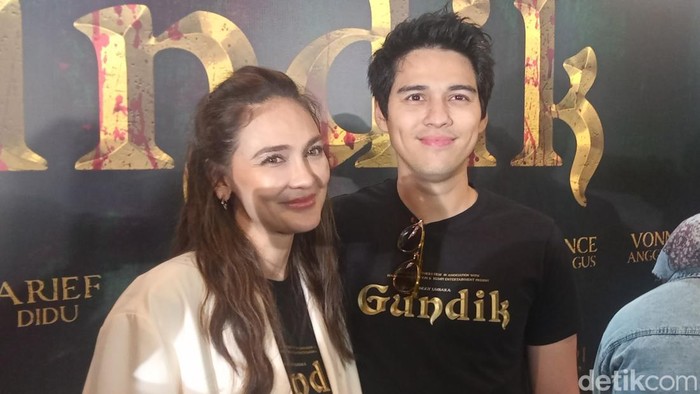 Luna Maya dan Maxime Bouttier.