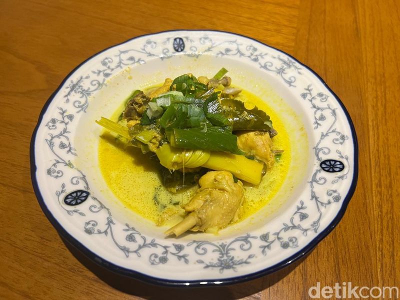 Mata Karanjang: Resto di Jaksel Ini Punya Tuna Belly Bakar dan Wagyu Bumbu RW