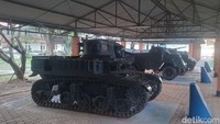 Pengunjung bisa melihatnya di dekat Taman Soekarno menampilkan kurang lebih 12 kendaraan darat, di tempat ini terdapat kendaraan Jeep Willys buatan Amerika Serikat tahun 1945 yang pernah dimiliki oleh Jenderal Sudirman. Jika ingin melihat pesawat-pesawat tempur pengunjung bisa menuju ke Taman Dirgantara yang memuat beberapa koleksi, secara keseluruhan pesawat yang dipamerkan di sini berkisar 16 unit.  
