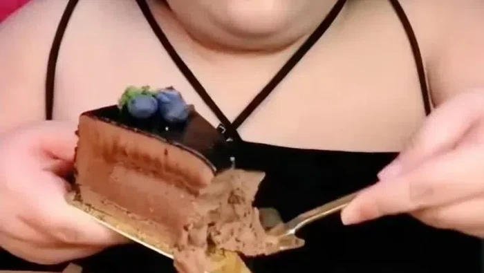 Pan Xiaoting, Streamer Mukbang