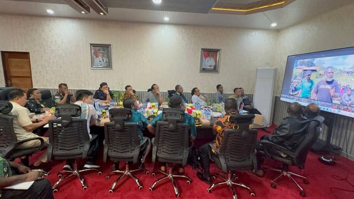 Pemprov Papua Tengah membentuk Tim Perdamaian untuk memediasi insiden penembakan 3 anggota OPM di Puncak Jaya.
