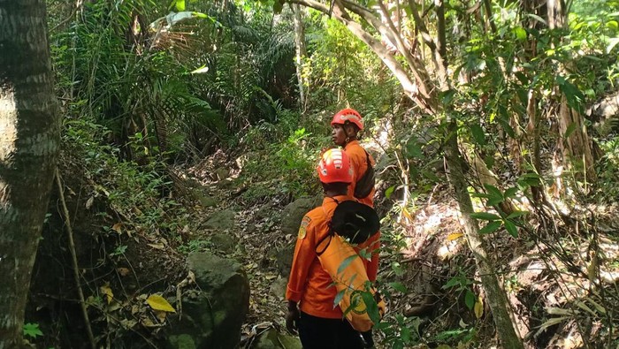 Pencarian nenek yang hilang seusai berkebun, Jumat (19/7/2024).