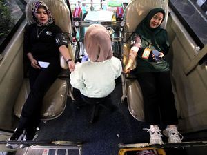 PMI Gelar Aksi Donor Darah-Periksa Kesehatan Gratis di Alun-alun Sidoarjo
