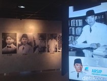 Napak Tilas Perjalanan Bapak Pendiri Bangsa Ir. Sukarno di Gedung Arsip Nasional