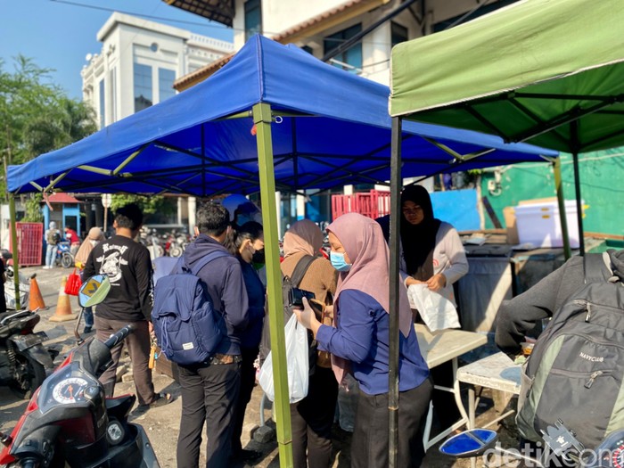 Sarapan serba Rp 10 ribu di Benhil Sarapan serba Rp 10 ribu di Benhil