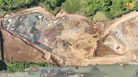 Pengerjaan konstruksi bendungan dilakukan oleh PT Adhi Karya (Persero) Tbk (ADHI) Bersama PT Wijaya Karya (Persero) Tbk, dengan KSO CAMC Engineering Co., Ltd dari China dengan nilai kontrak pembangunan sebesar Rp 4,1 triliun.   