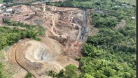 Kepala Balai Besar Wilayah Sungai Pompengan Jeneberang (BBWSPJ) Suryadarma Hasyim mengatakan bendungan terbesar di Sulsel yakni Bendungan Bili-Bili sudah tidak memadai untuk menampung air sebagai pengendalian banjir ketika curah hujan besar.   
