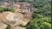 Selain sebagai pengendali banjir, Bendungan Jenelata pun berfungsi sebagai sumber air irigasi bagi lahan pertanian seluas 26.773 ha yakni di Daerah Irigasi (D.I) Bili-bili 2.400 Ha, D.I. Bissua 13.916 Ha, dan D.I. Kampili 10.457 ha. Bendungan Jelenata berfungsi sebagai sumber penyediaan air baku berkapasitas 6,05 m3/dt untuk Bili-Bili, Jenelata, kebutuhan air pabrik gula dan lahan tebu di Takalar, dan Intake Sungguminasa. Selain itu, Bendungan Jenelata dengan tampungan berkapasitas 223,6 juta m3 juga mempunyai potensi pembangkit listrik tenaga hidro sebesar 7 MW, serta pariwisata air dan kuliner.  