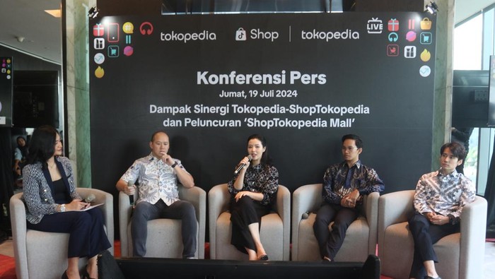 Tokopedia resmi meluncurkan ShopTokopedia Mall hari ini.