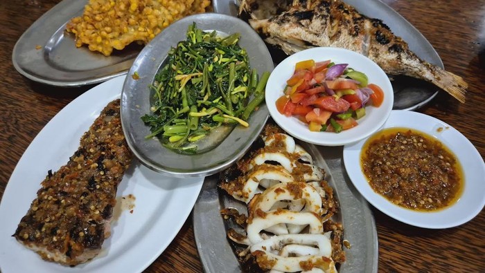 7 Restoran Manado Legendaris di Jakarta yang Enak Buat Santap Keluarga