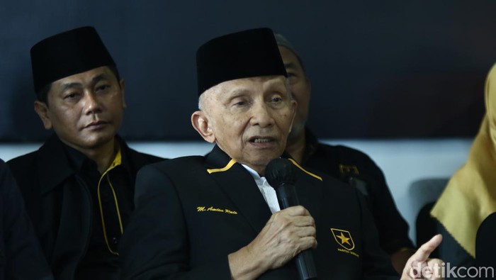 Kata Amien Rais Usai Video Tudingan ke Prabowo dan Teddy Disebut Fitnah