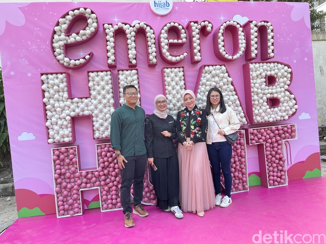Acara unjuk bakat hijabers ini didukung oleh Emeron Hijab Shampoo, Social Media KipasKipas, EZnet by Telkomsel Internet Mudah Murah Untuk Seisi Rumah dan GIS Travel Sahabat Umrah dan Haji Anda. Foto: Dok. Gresnia/Wolipop.