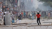 Pemerintahan PM Hasina telah menghapus sistem kuota itu tahun 2018 lalu, namun pengadilan tinggi Bangladesh menerapkannya kembali bulan lalu.