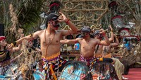 Gelar karya oleh Lembaga Nguri-uri Kebudayaan Sombron untuk pertama kali digelar secara swadaya dengan menampilkan delapan kelompok seni kuda lumping dari Kabupaten Semarang dan Temanggung.