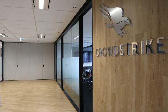 Kantor Crowdstrike